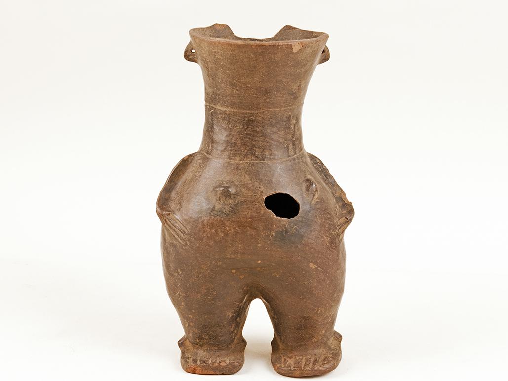Vasija cerámica antropomorfa