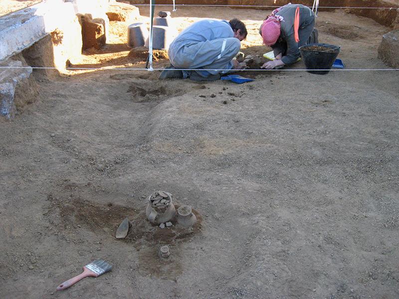 Excavación y registro del sitio
