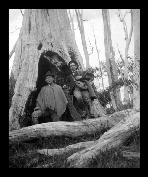 Alfredo Kenner (primer alcalde electo democráticamente en Cholchol) y Demetrio Rivas Alfredo Kenner (primer alcalde electo democráticamente en Cholchol) y Demetrio Rivas